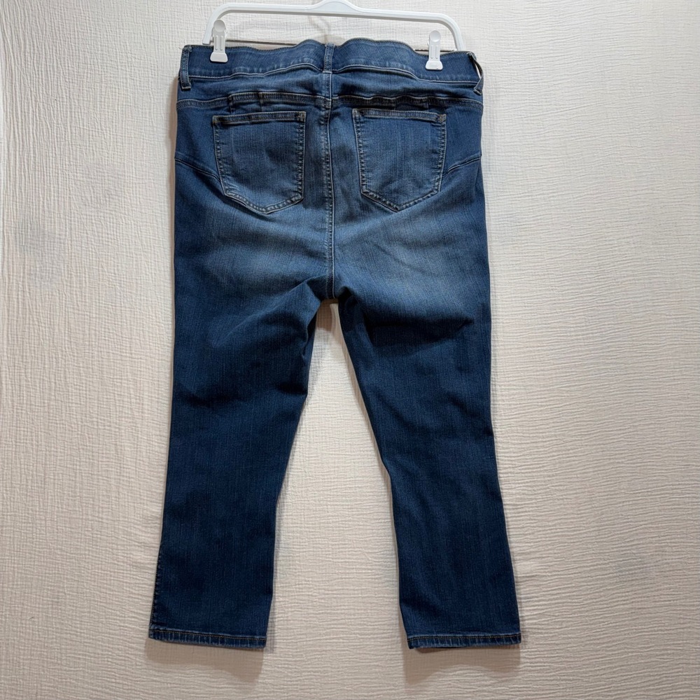 Torrid Bombshell Skinny Jeans Womens 16 Blue Distressed Ripped Cropped Denim - Picture 2 of 10